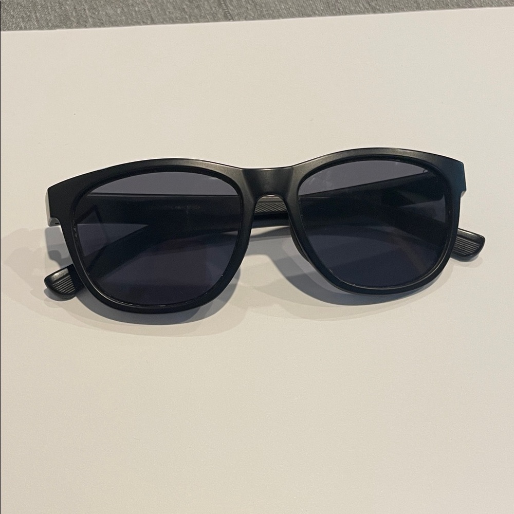 Tifosi Optics Black Sunglasses. Swank model.